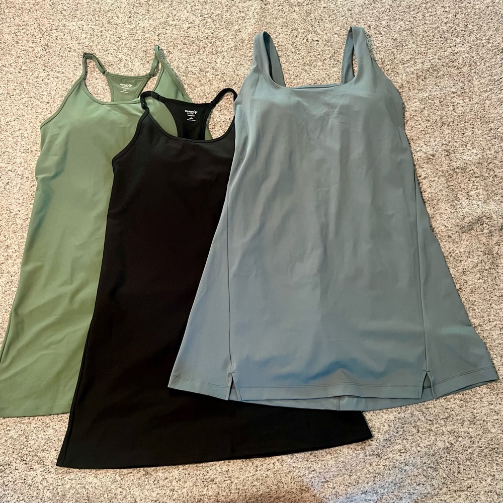 Old Navy Athletic Dresses in Green, Black, and Blue